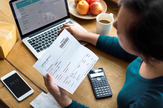invoice adalah